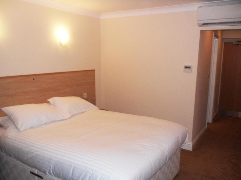 Skylark Hotel Southend-on-Sea Room photo